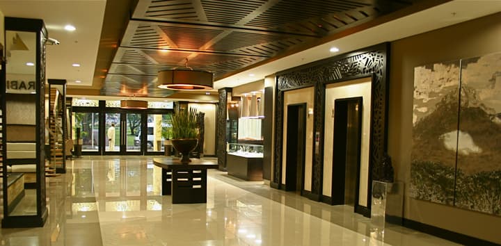Mount Meru Hotel
