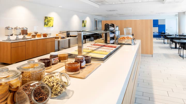 Holiday Inn Express Amsterdam - Arena Towers by IHG