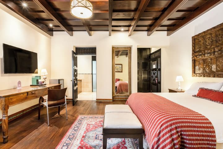 Pensativo House Hotel