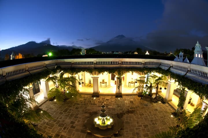 Pensativo House Hotel