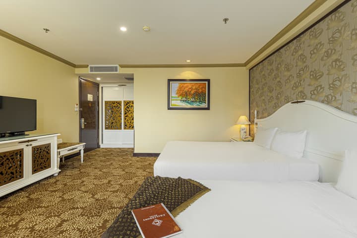 Chalcedony Grand Hotel