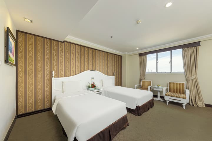 Chalcedony Grand Hotel