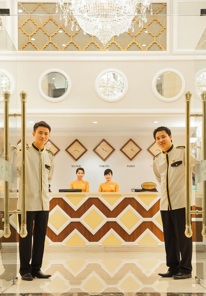 Chalcedony Grand Hotel