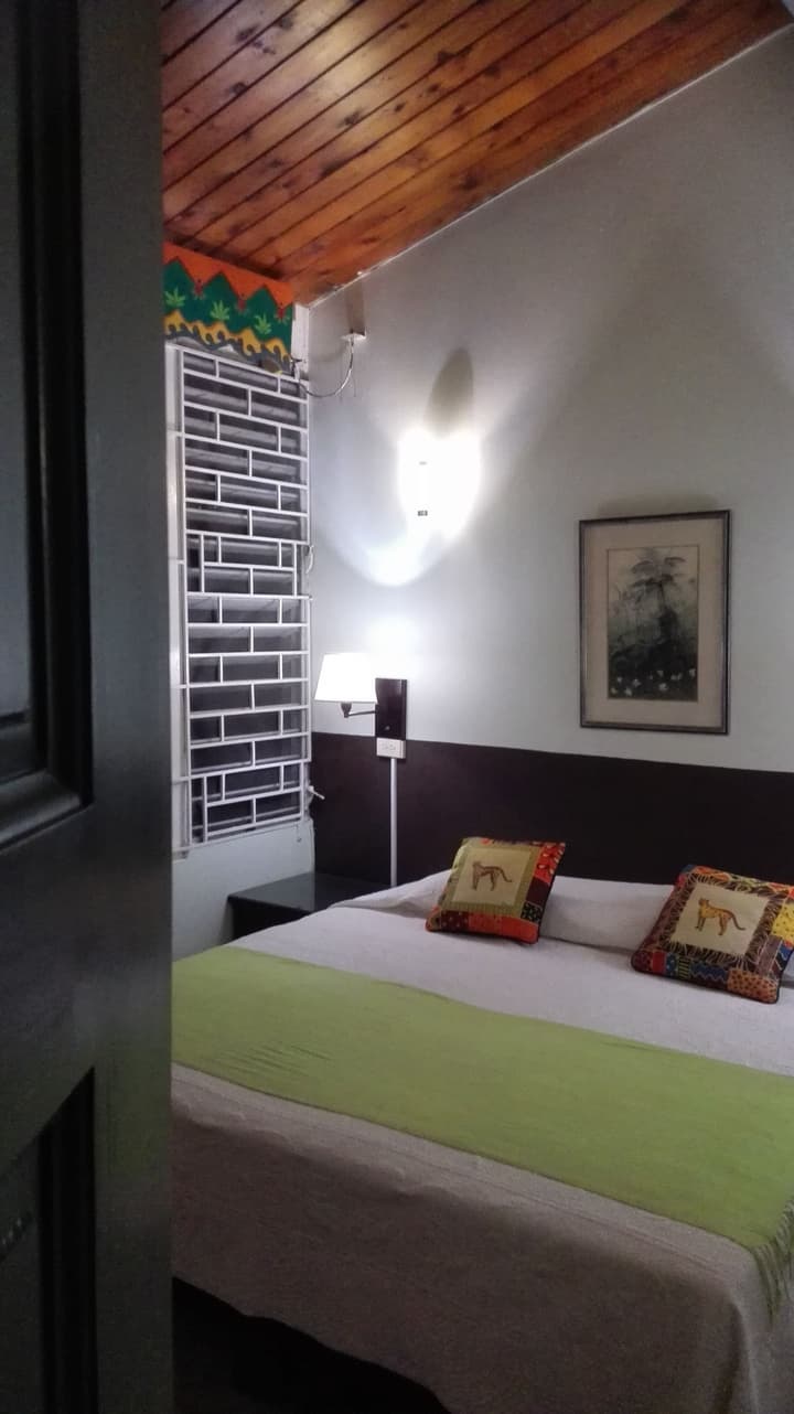 Neita's Nest - Jamaican Bed & Breakfast