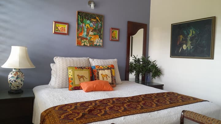 Neita's Nest - Jamaican Bed & Breakfast