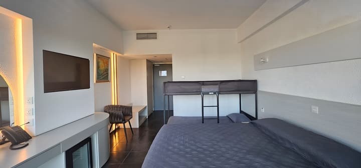 Sveltos Hotel