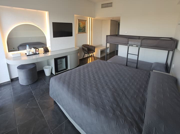 Sveltos Hotel