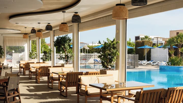Sveltos Hotel