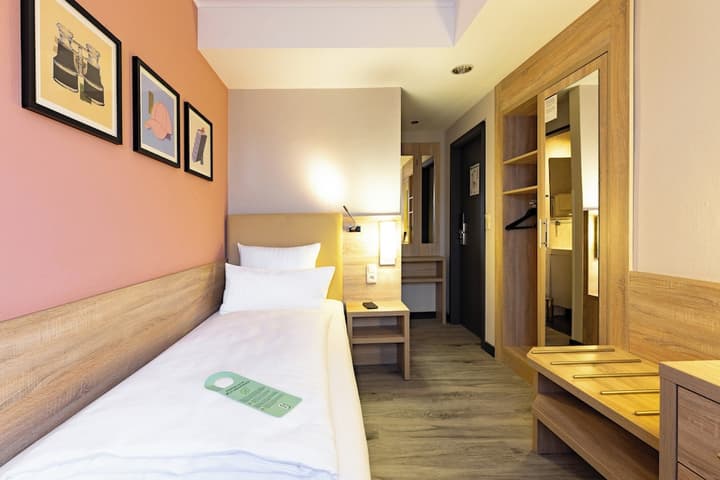 Garden Hotel