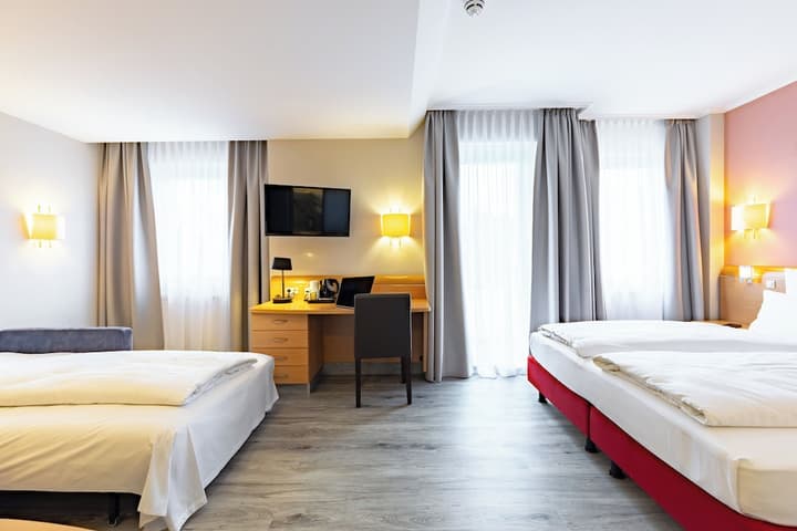Garden Hotel