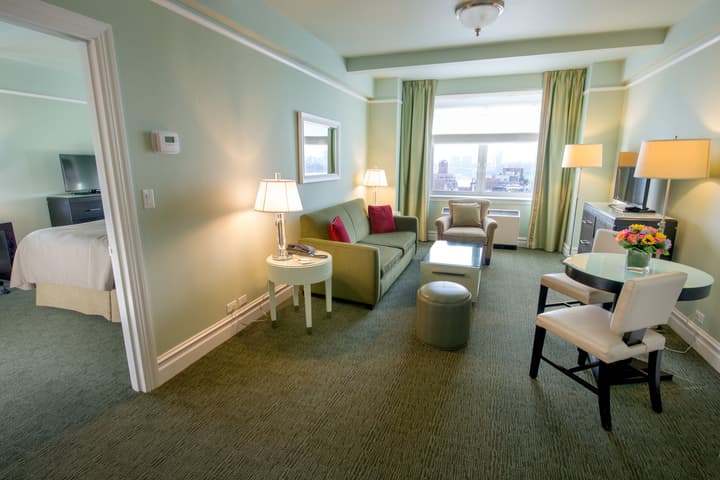 Hotel Beacon