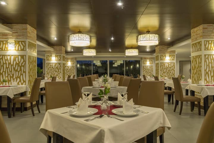 Chanalai Hillside Resort, Karon Beach