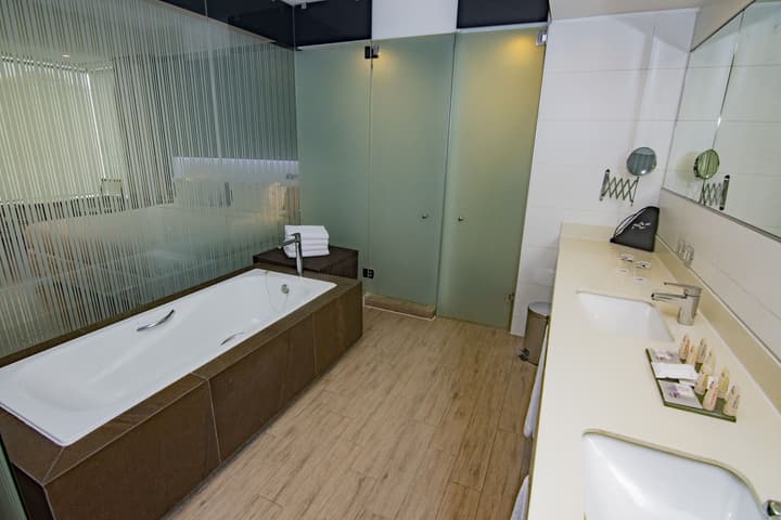 Radisson Blu Plaza El Bosque Santiago
