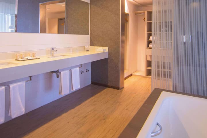 Radisson Blu Plaza El Bosque Santiago