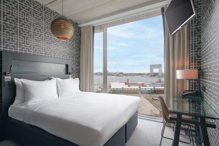 DoubleTree by Hilton Hotel Amsterdam - NDSM Wharf