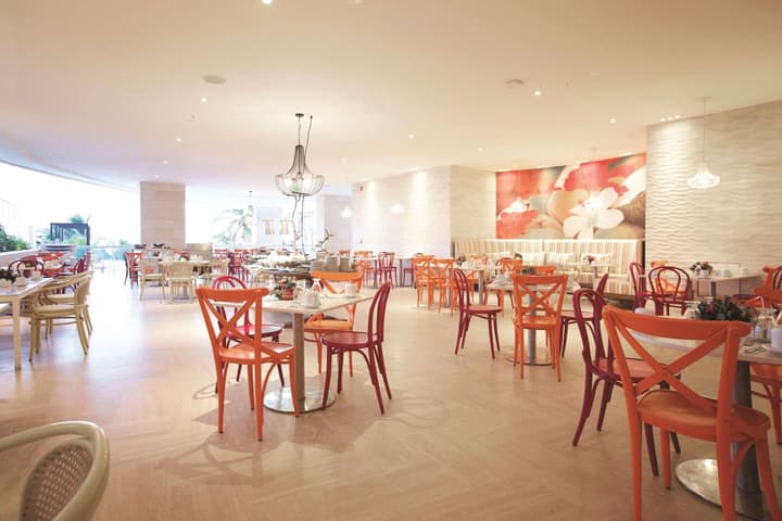 Radisson Cartagena Ocean Pavillion Hotel