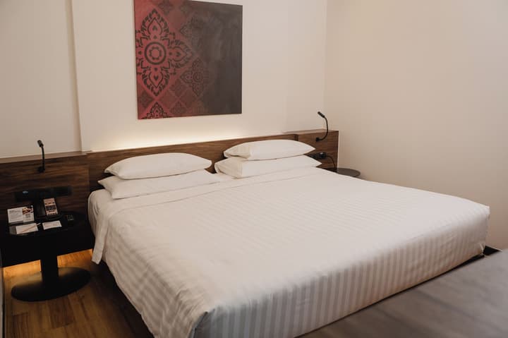 RakYim Siam - Sukhumvit 15