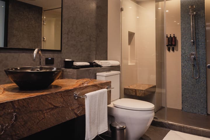 RakYim Siam - Sukhumvit 15