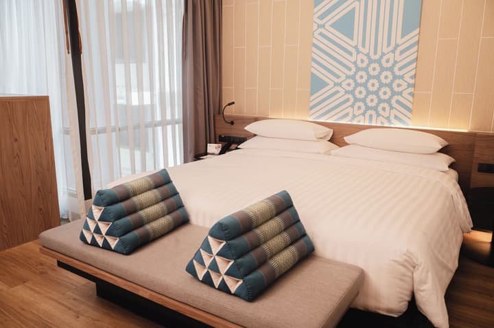 RakYim Siam - Sukhumvit 15