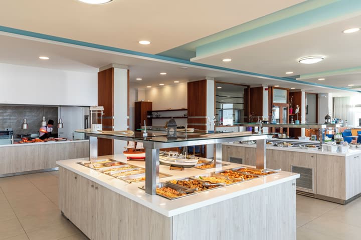 Belair Beach Hotel