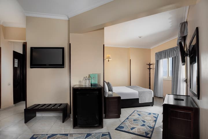 Holidays Express Hotel