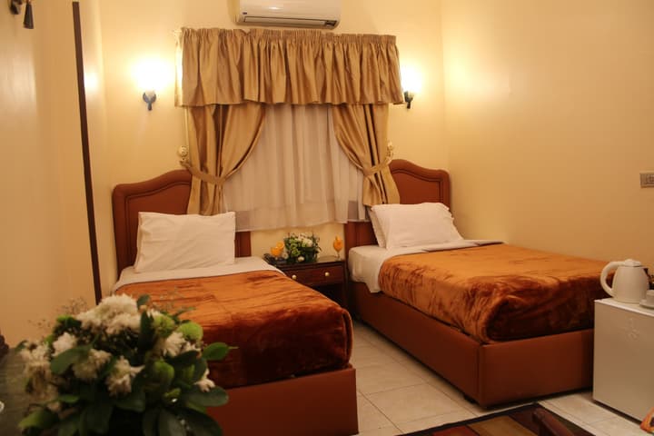 Holidays Express Hotel