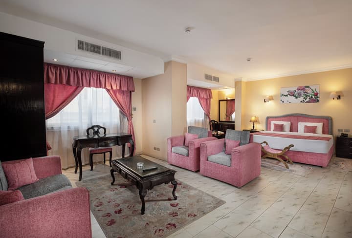 Holidays Express Hotel