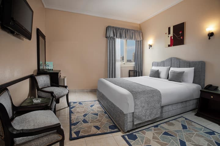 Holidays Express Hotel