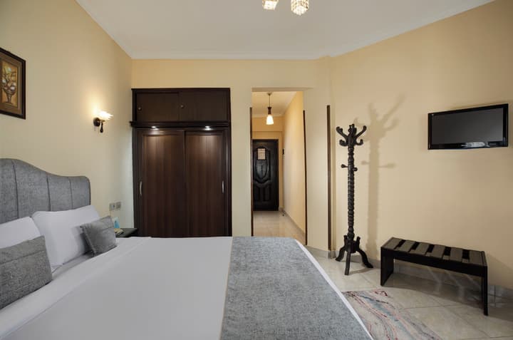 Holidays Express Hotel