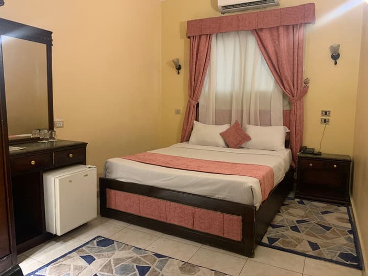 Holidays Express Hotel