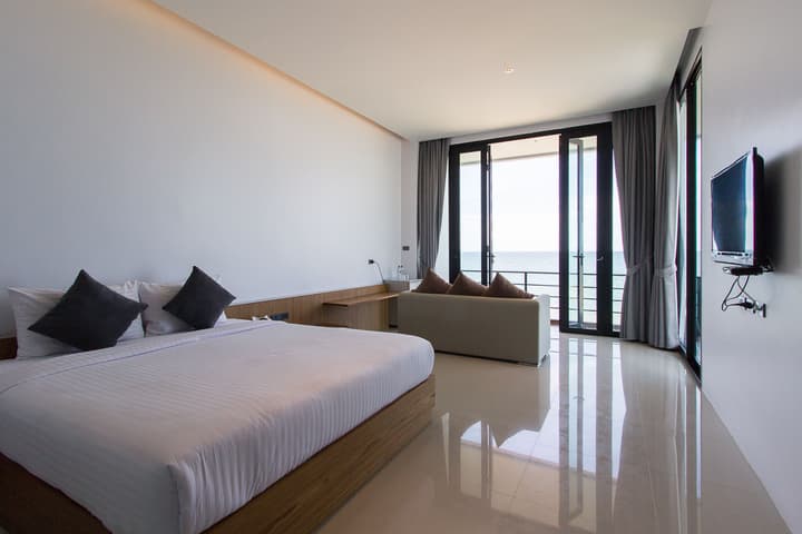 Sunshine Paradise Resort
