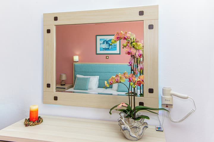Theoni Apartments
