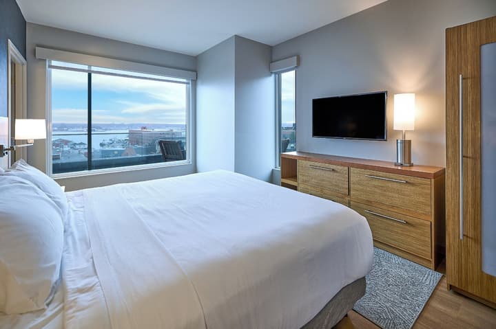 Hyatt Place Portland Downtown - Old Port Square