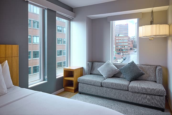 Hyatt Place Portland Downtown - Old Port Square
