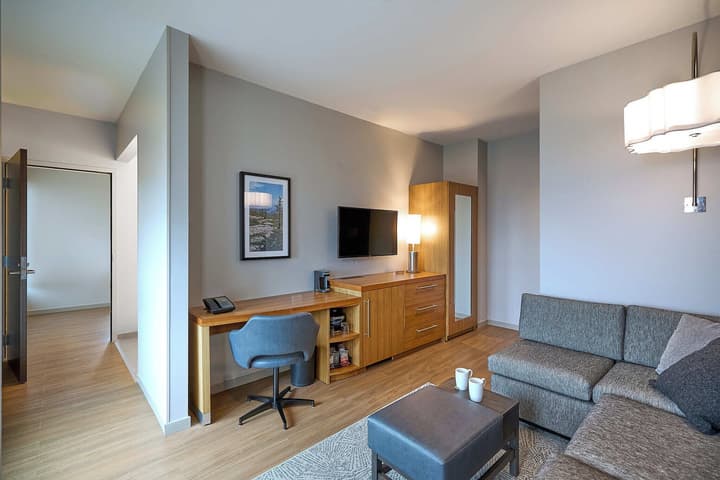 Hyatt Place Portland Downtown - Old Port Square