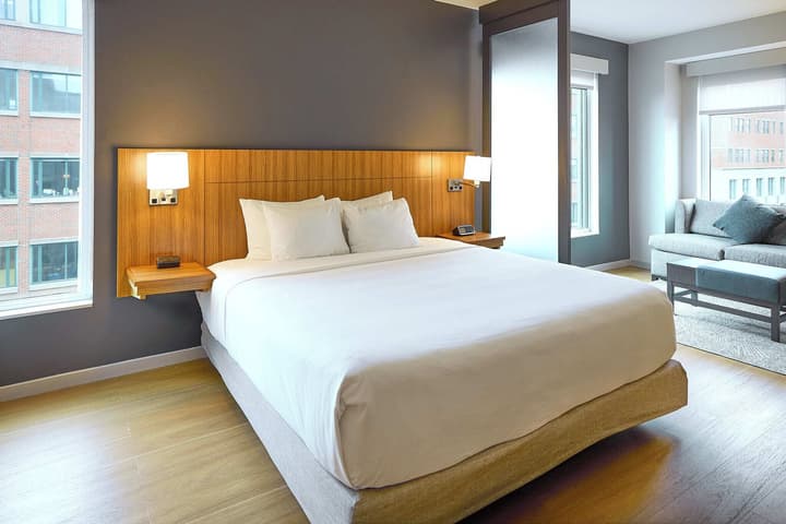 Hyatt Place Portland Downtown - Old Port Square