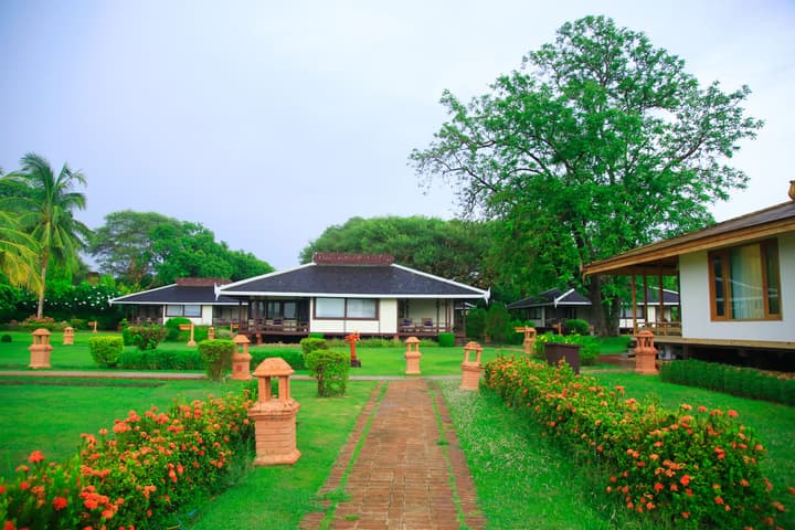 Bagan Thiripyitsaya Sanctuary Resort