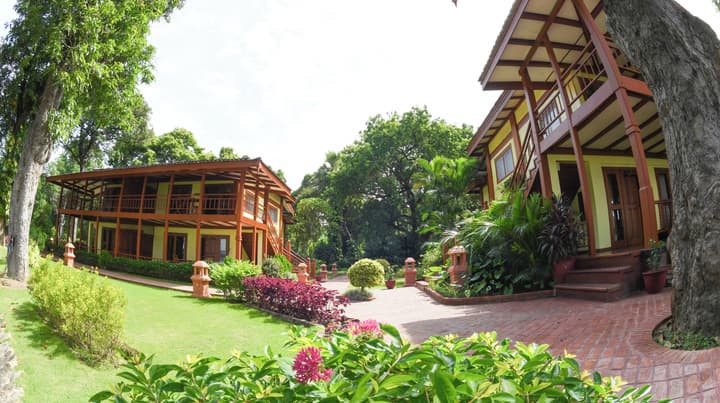 Bagan Thiripyitsaya Sanctuary Resort