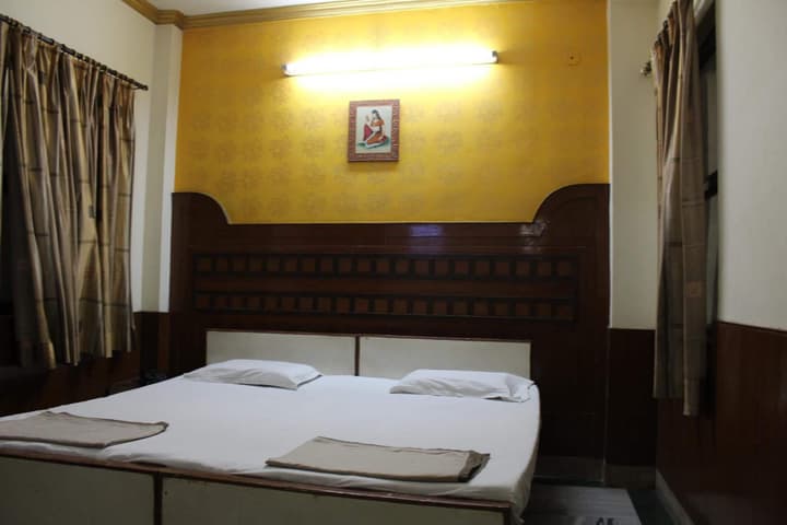 Hotel Ajay International