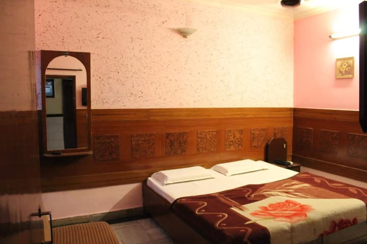 Hotel Ajay International