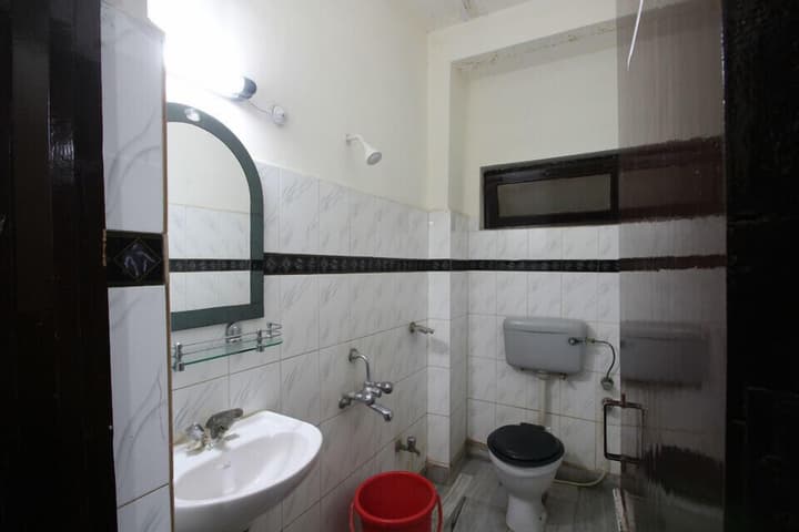 Hotel Ajay International