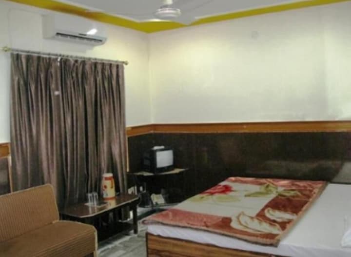Hotel Ajay International