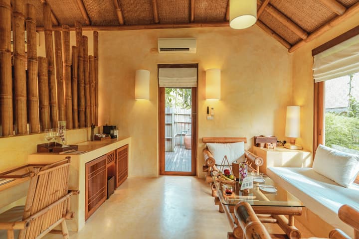 High Season Pool Villa & Spa