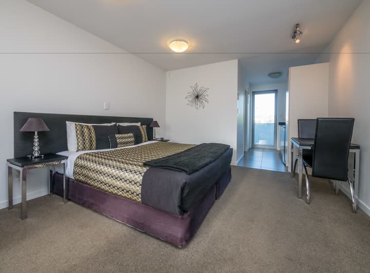 Bellano Motel Suites