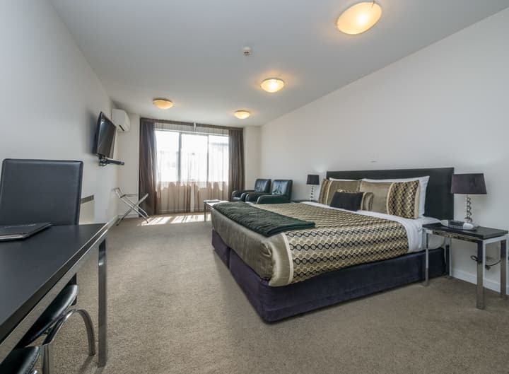 Bellano Motel Suites