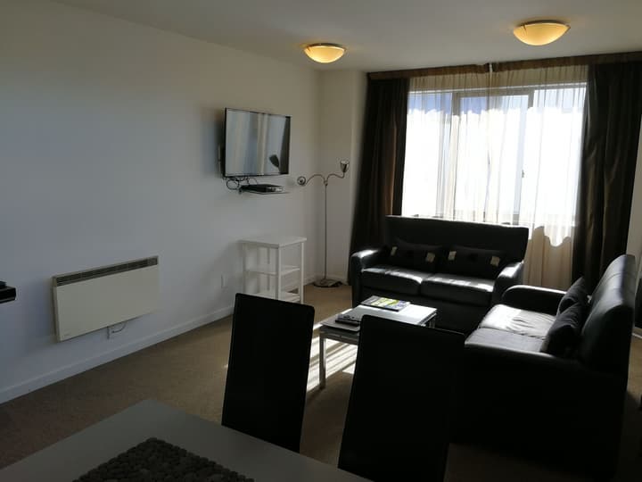 Bellano Motel Suites