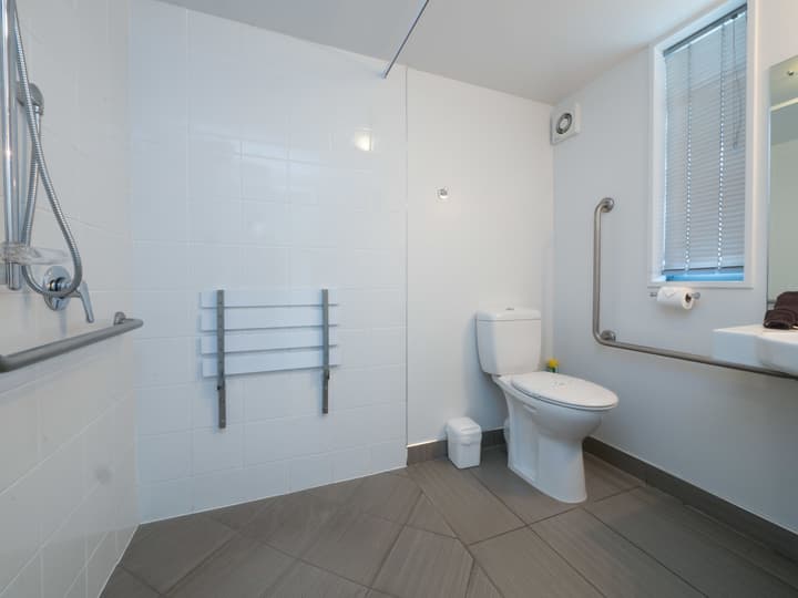 Bellano Motel Suites