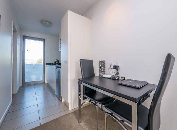 Bellano Motel Suites