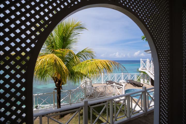 Hibiscus Lodge