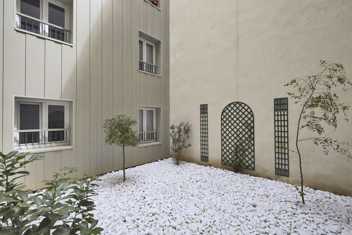 Kyriad Paris 18 - Porte de Clignancourt - Montmartre